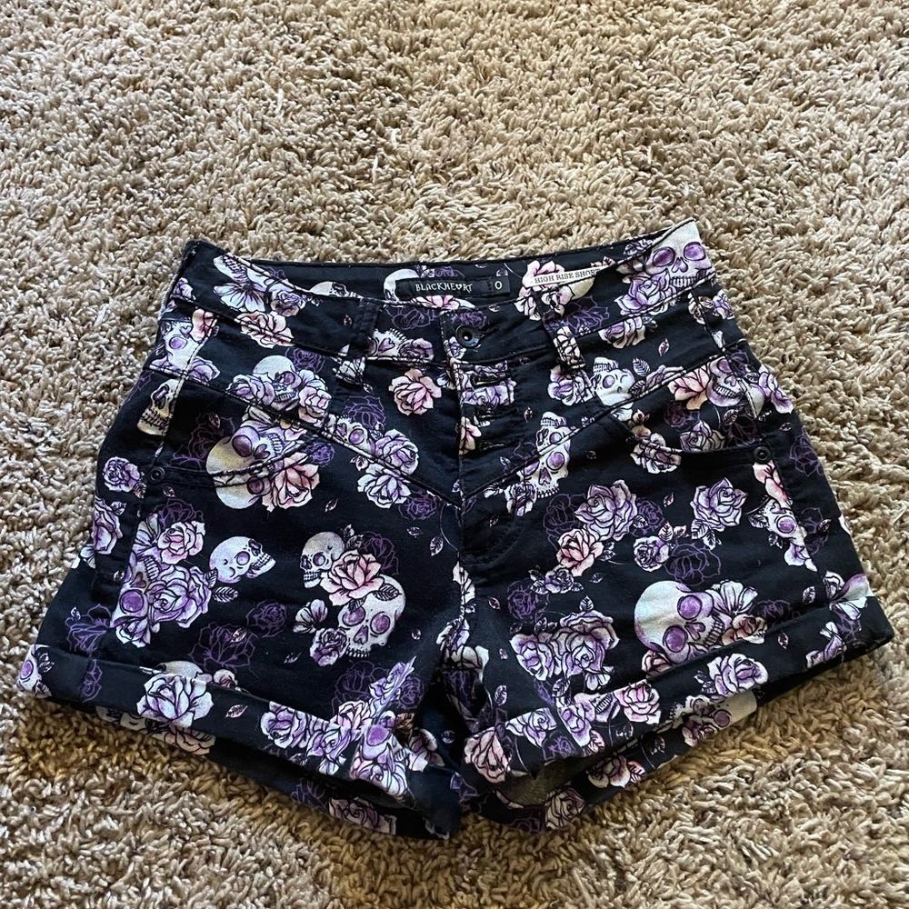 Skull shorts